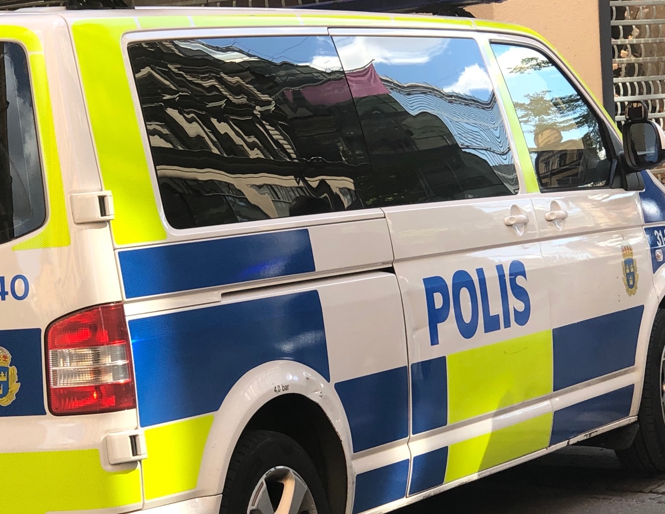 polispiket i närbild