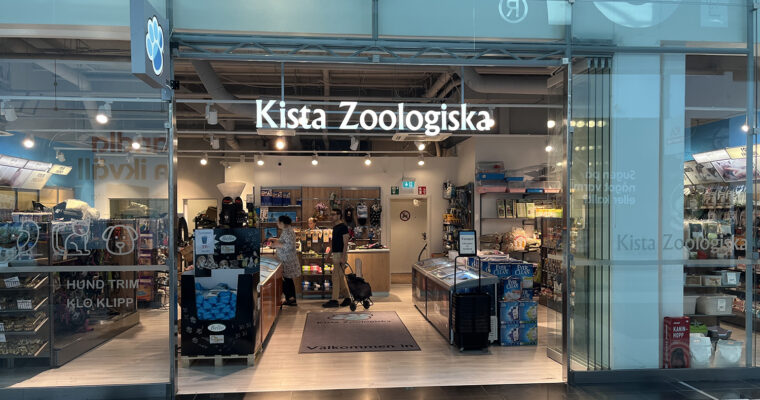 bild på butiksentrén för djurproduktsbutiken Kista Zoologiska