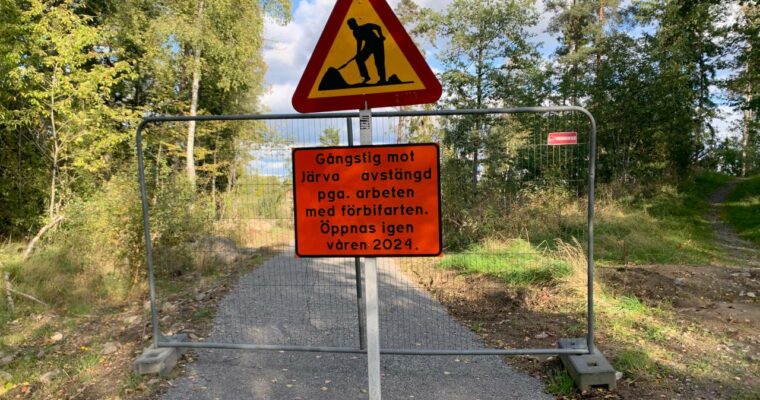 Avstängd gång- och cykelväg vid Förbifart Stockholm och Akallalänken