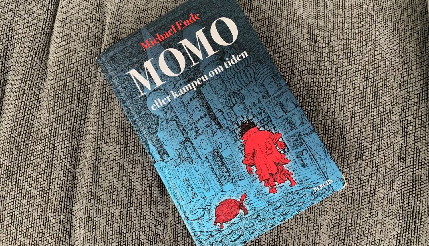 omslaget till boken Momo av Michael Ende