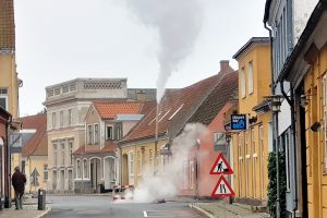 Nysted i røg og damp