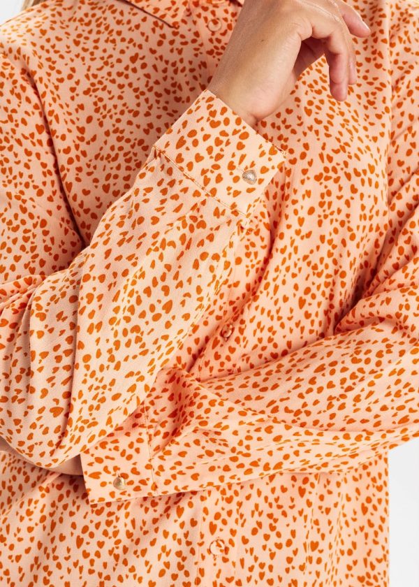 Nümph Nulydia shirt 702931 Peach Melba closeup