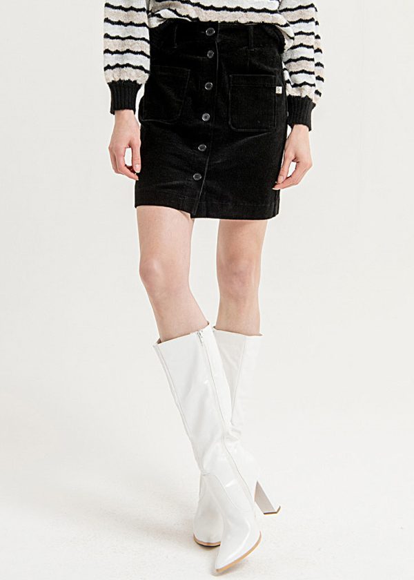 Surkana Mini skirt with plastron pockets 553ESCO624 00 black model front