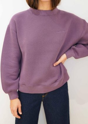Mus & Bombon Cudillero sweater Uva model front