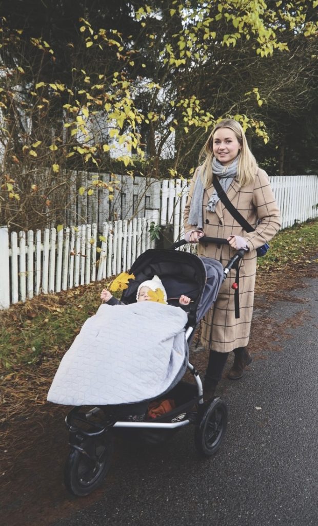 Brug OhanaTæppet som dyne i klapvognen.