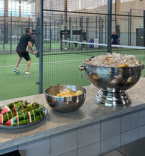 Afterwork med padel hos Östermalmshallen Padel