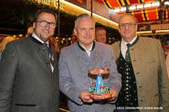 Peter Bausch, Dr. Christian Scharpf, Robert Eckl (von li. nach re.)