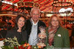 Sabine und Siegfried Able, Yvonne Heckl (re.), Altschaustellerstammtisch im Marstall Festzelt auf dem Oktoberfest in München 2018