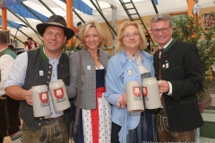Andreas Krems, Michaela Sibler, Yvonne Heckl, Bernd Sibler (von li. nach re.), Anstich im Museumszelt auf der Oidn Wiesn am Oktoberfest in München 2019
