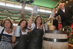 Gitti Walbrun, Angela Ascher, Ilse Aigner, Jürgen Kirner (von li. nach re.),  Anstich in der Schönheitskönigin auf der Oidn Wiesn am Oktoberfest in München 2018