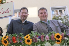 Jens Röver (re.), Aufstellung zum Einzug der Wiesnwirte in der Herzog-Heinrich-Straße in München 2019