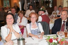 Anneliese Haber (Mitte), Wiesnbierprobe und Verleihung Bierorden der Damischen Ritter in der Hirschau in München 2018