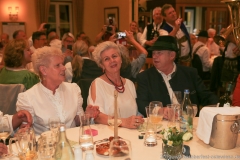 Wiesnbierprobe und Bierorden der Damischen Ritterr an Helmut Schleich in der Hirschau in München 2019