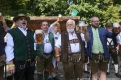 -Bierorden der Damischen Ritter an Roland Hefter in der Hirschau in München  2021