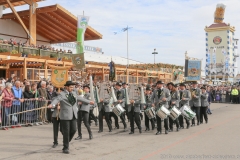 Böllerschießen unter der Bavaria am Oktoberfest in München am 6.10.2019