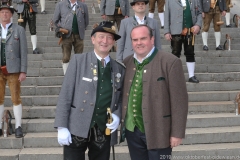 Norbert Schußmann und Clemens Baumgärtner (re.), Böllerschießen unter der Bavaria am Oktoberfest in München am 6.10.2019