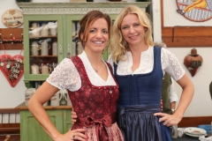 Kristina Frank und Stephanie Jacobs (re.), Das Kulinarische Oktoberfest im  Herzkasperl Festzelt auf der Oidn Wiesn in München 2019