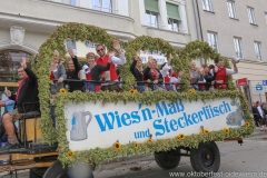 Einzug der Wiesnwirte am Oktoberfest in München 2018