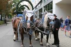 Einzug der Wiesnwirte auf das Oktoberfest in München 2022