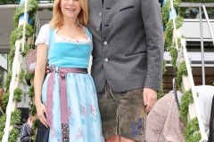 Silke Popp und  Markus Blume, Einzug der Wiesnwirte auf das Oktoberfest in München 2022