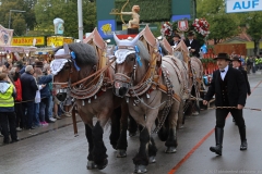 Einzug der Wiesnwirte 2017