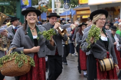 Einzug der Wiesnwirte 2017