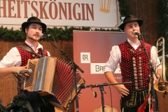 De junga Oidboarischen, Finale Nachwuchwettbewerb "Jetzt sing i" in der Schönheitskönigin auf der Oidn Wiesn am Oktoberfest in München 2018