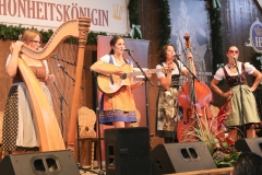 Auf d'Sait'n, Finale Nachwuchwettbewerb "Jetzt sing i" in der Schönheitskönigin auf der Oidn Wiesn am Oktoberfest in München 2018