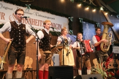 Kapelle Z'wiad, Finale Nachwuchwettbewerb "Jetzt sing i" in der Schönheitskönigin auf der Oidn Wiesn am Oktoberfest in München 2018