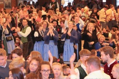 Narrhalla Prinzenpaar Leonard I. und Elisabeth II. in der Schottenhamel Festhalle 2022