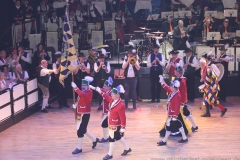 Schäfflertanz am Oide Wiesn Bürgerball im Deutschen Theater in München 2019