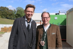 Peter Reichert und Manuel Pretzl (re.), Pressekonferenz Müll im Volkssängerzelt "zur Schönheitskönigin" auf der Oidn Wiesn am Oktoberfest 2019