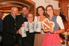 Dr. Michael Möller, Peter Reichert, Jürgen Kirner, Ilse Aigner, Gerda Reichert (von li. nach re.), PK Schönheitskönigin im Seehof in Herrsching 2019