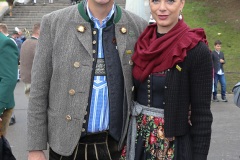 Peter Reichert und Franziska  Kohlpaintner, Platzkonzert der Wiesnwirte unter der Bavaria auf der Theresienwiese in München 2022