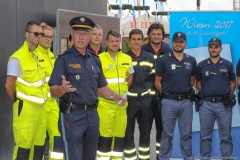 Polizei und Rotes Kreuz aus Italien 2017