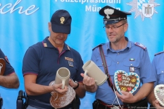 Polizei und Rotes Kreuz aus Italien 2017