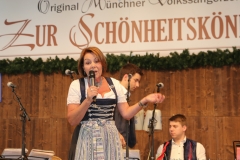 Gitti Walbrun, 1. Tag in der Schönheitskönigin auf der Oidn Wiesn am Oktoberfest in München 2018
