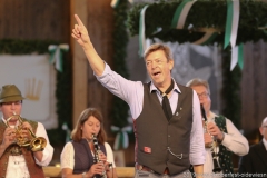 Peter Reichert, Tag 11  im Volkssängerzelt zur Schönheitskönigin auf der Oidn Wiesn in München 2019