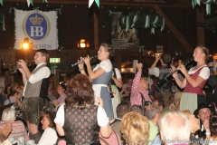 Kapelle Kaiserschmarrn, Schönheitskönigin 14. Tag auf der Oidn Wiesn am Oktoberfest in München 2018