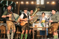 DrahDeWadl, Tag  15 im Volkssängerzelt zur Schönheitskönigin auf der Oidn Wiesn in München 2019