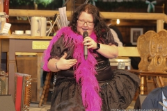 Barbara Preis, Der 2. Tag im Volkssängerzelt zur Schönheitskönigin auf der Oidn Wiesn in München 2019