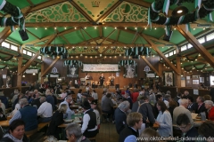 Der 3. Tag in der Schönheitskönigin auf der Oidn Wiesn am Oktoberfest in München 2018