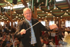 Prof. Erich Rinner, der 3. Tag in der Schönheitskönigin auf der Oidn Wiesn am Oktoberfest in München 2018