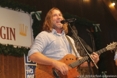 Roland Hefter, der 3. Tag in der Schönheitskönigin auf der Oidn Wiesn am Oktoberfest in München 2018