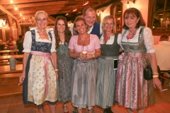 Tag 4 im Volkssängerzelt zur Schönheitskönigin auf der Oidn Wiesn am Oktoberfest in München 2019