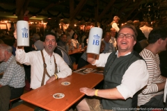 Tag 4 im Volkssängerzelt zur Schönheitskönigin auf der Oidn Wiesn am Oktoberfest in München 2019