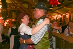 Tag 4 im Volkssängerzelt zur Schönheitskönigin auf der Oidn Wiesn am Oktoberfest in München 2019