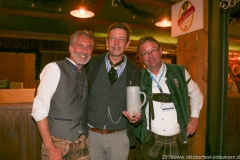 Peter Reichert (Mitte), Tag 4 im Volkssängerzelt zur Schönheitskönigin auf der Oidn Wiesn am Oktoberfest in München 2019