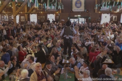 Tom und Basti,  4. Tag in der Schönheitskönigin auf der Oidn Wiesn am Oktoberfest in München 2018