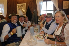 Manfred Hilscher (li.), Filserbuam in der Schönheitskönigin auf der Oidn Wiesn am Oktoberfest in München 2018